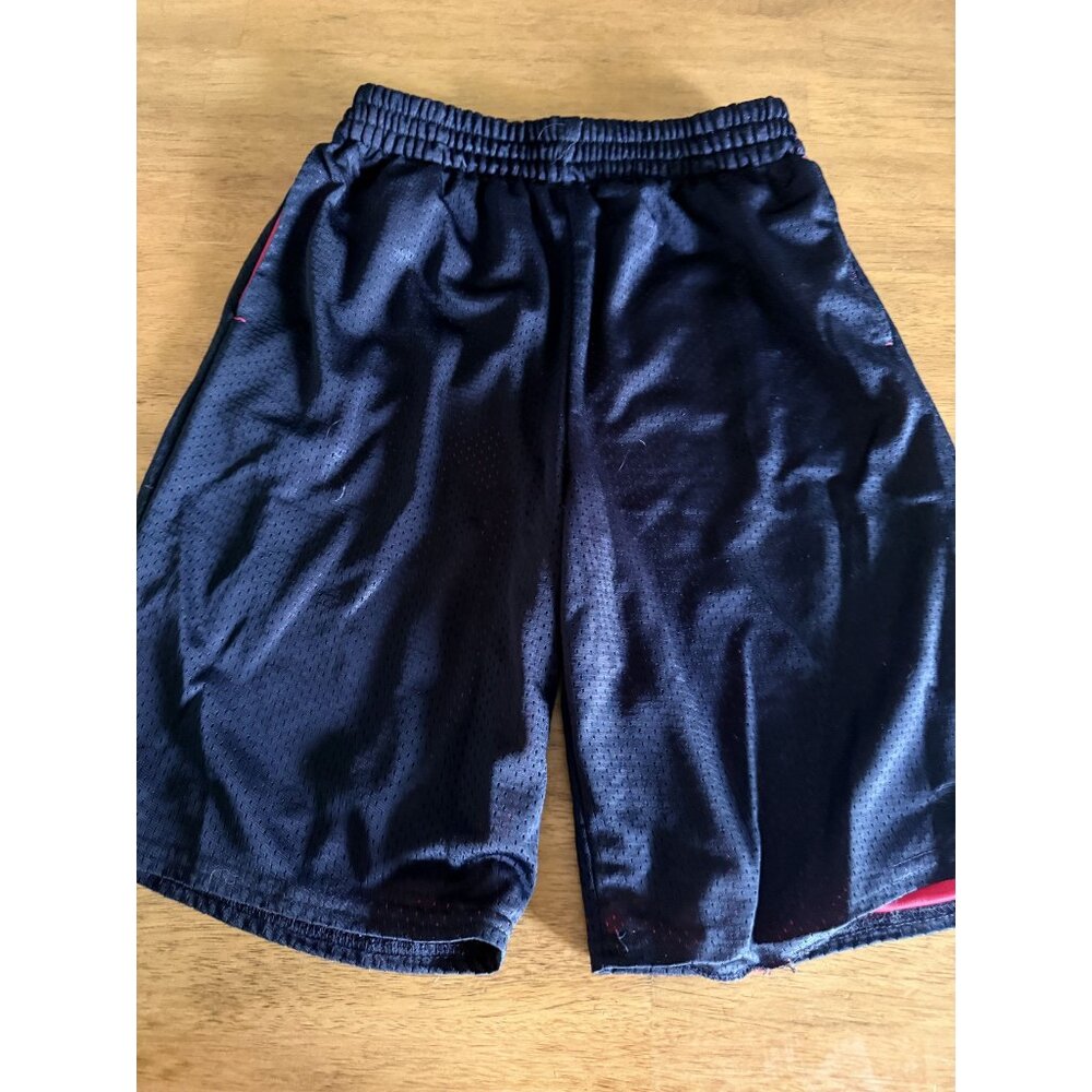 Starter Youth Athletic Mesh Shorts Black Red Size LG 10 12 Basketball Training
